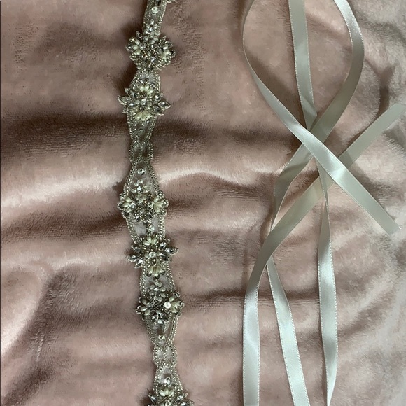 Diamond and pearl wedding belt main image 3
